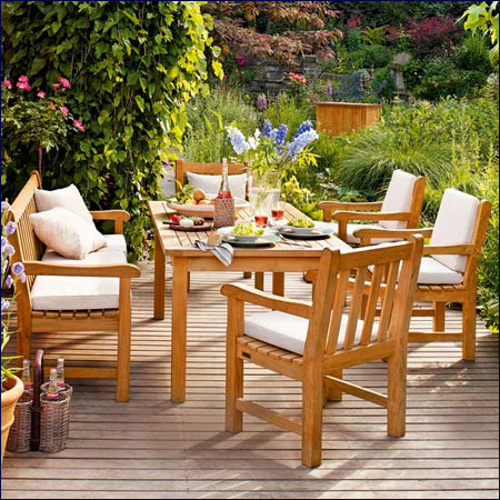 Chọn bàn ghế sân vườn 